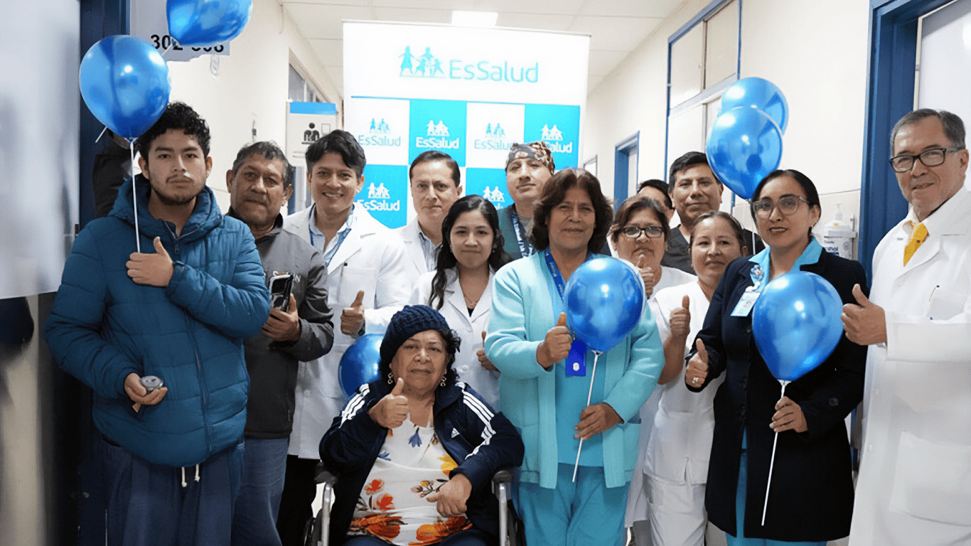 Cirujanos del Almenara logran histórico bypass cerebral